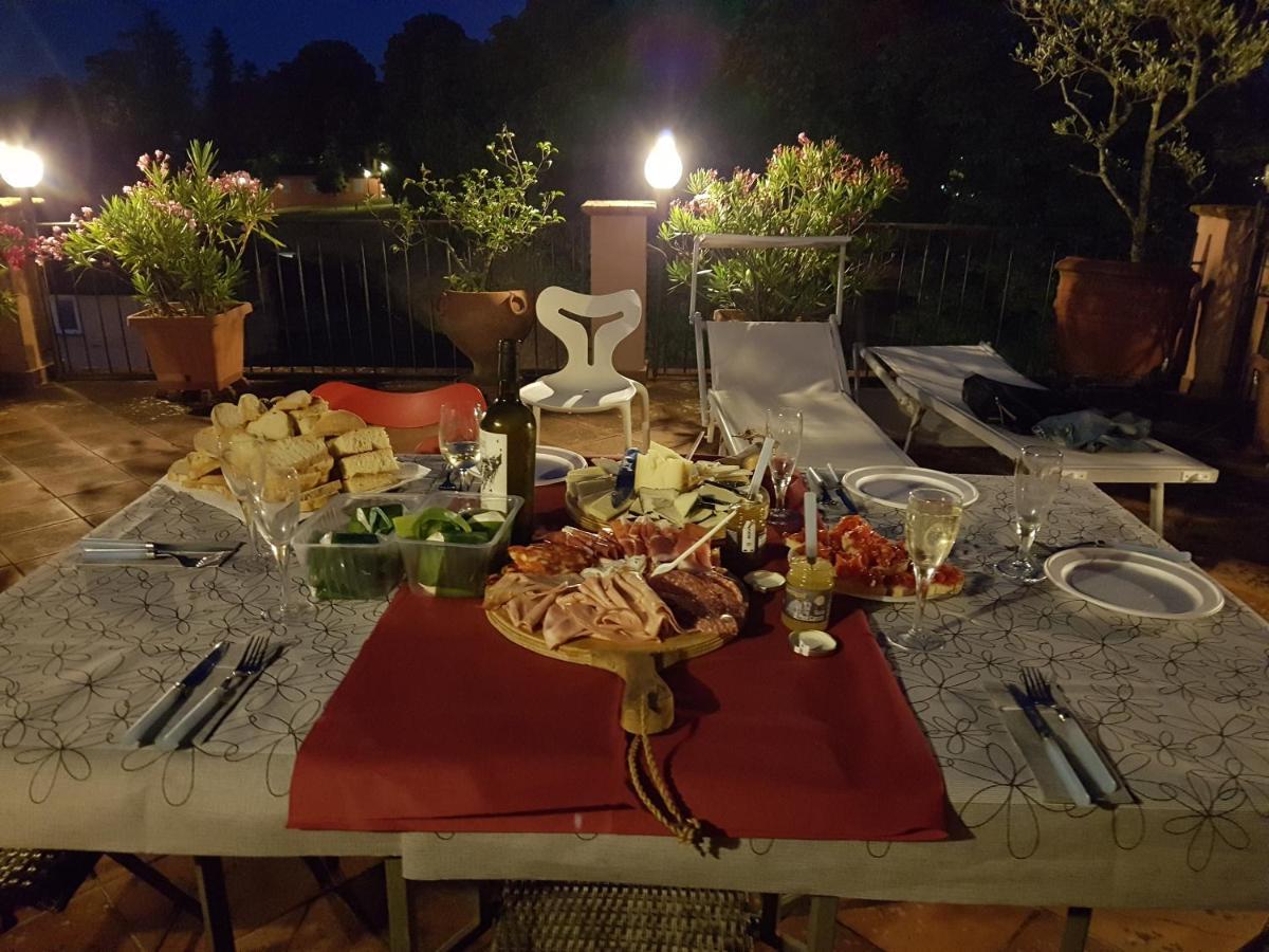 La Terrazza Fra Le Torri Apartman Lucca Kültér fotó