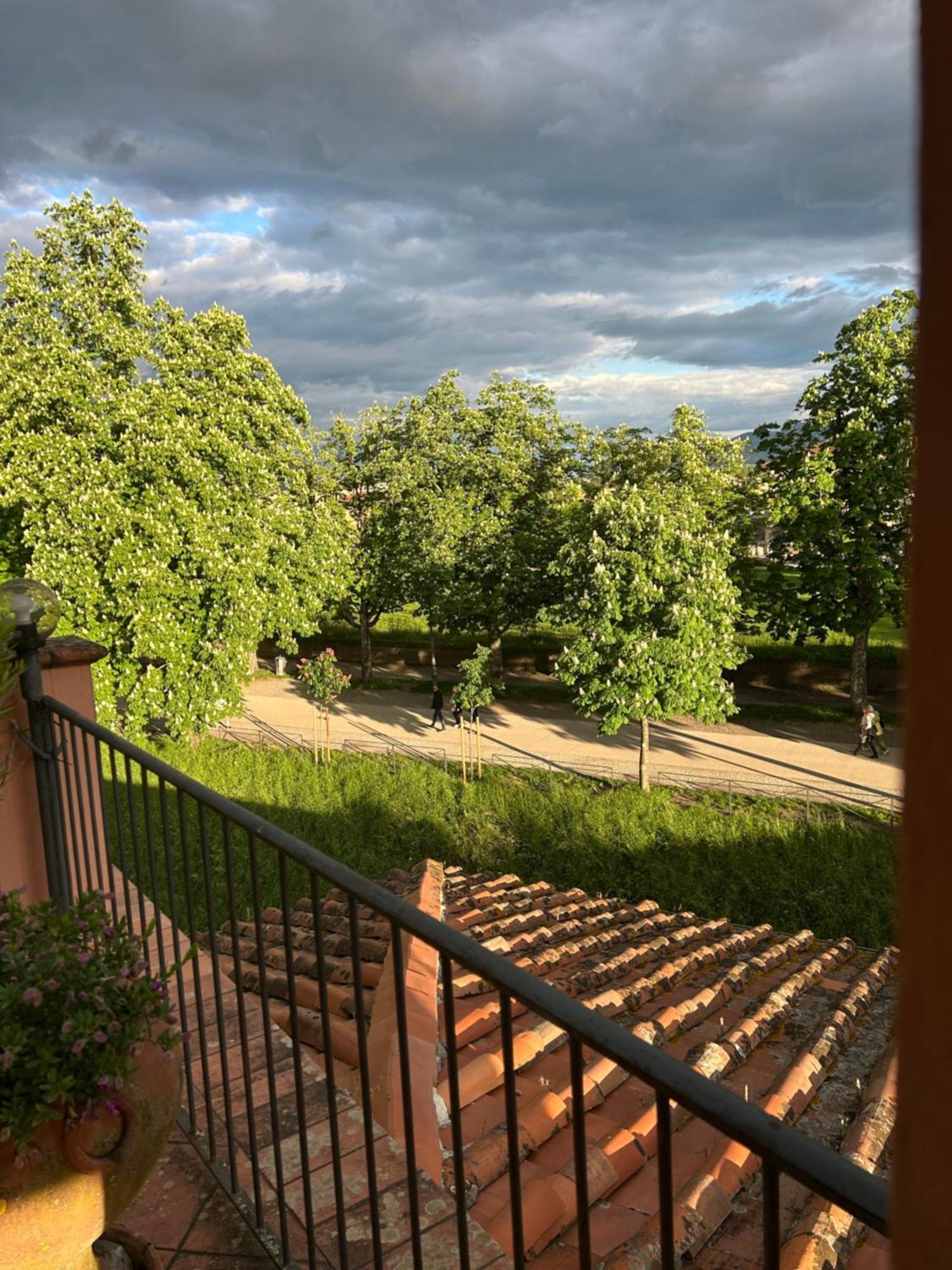 La Terrazza Fra Le Torri Apartman Lucca Kültér fotó