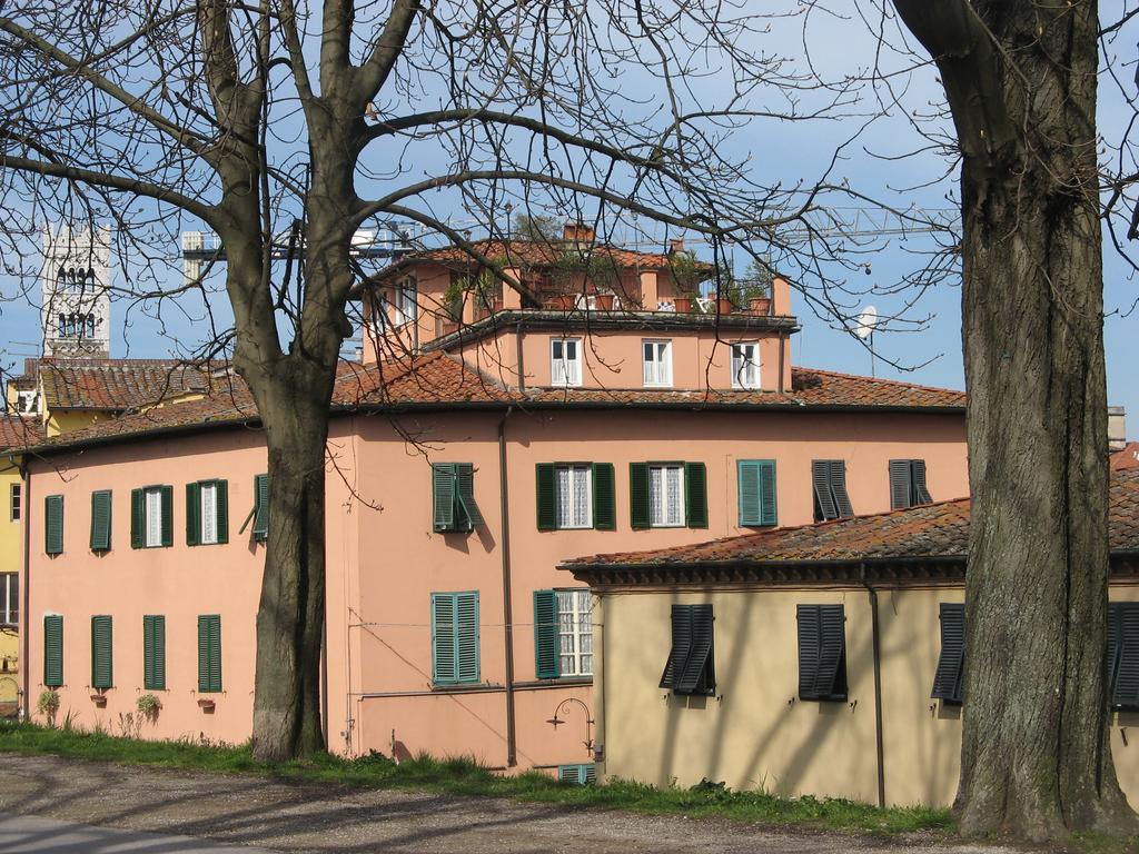 La Terrazza Fra Le Torri Apartman Lucca Kültér fotó